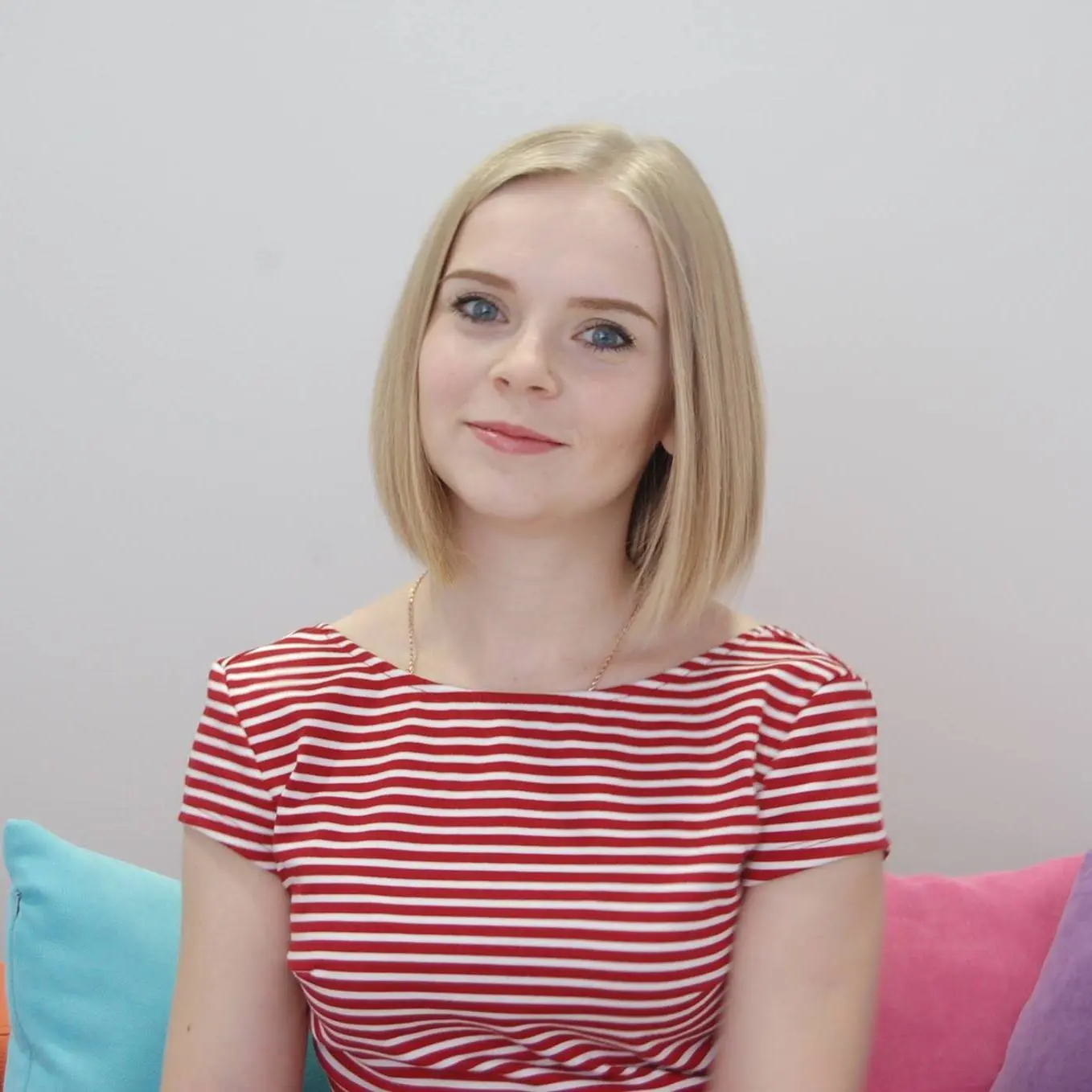 Олена Жгутова
