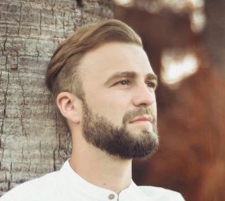 Как продвигать бизнес с помощью чат-бота в Facebook Messenger 16261788237451 Евгений Кириенко: автор статьи о чат-бот маркетинге